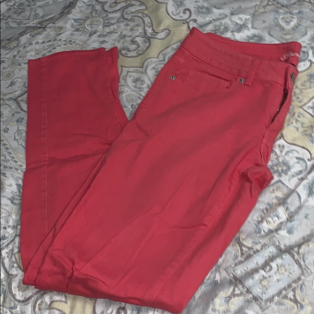 american eagle pinkish red jeans